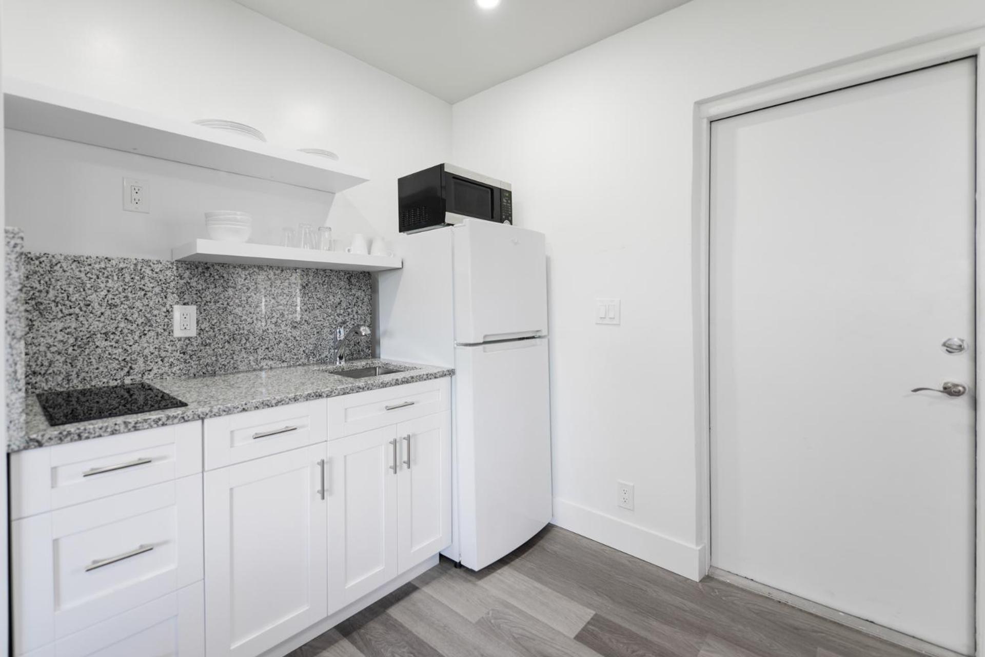 Ocean View Balcony With Pool & Parking -M42 Apartment Hollywood Ngoại thất bức ảnh
