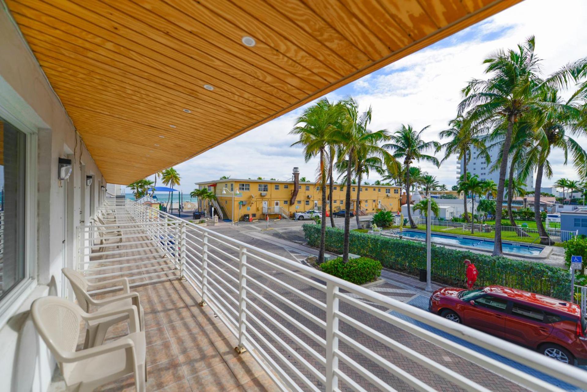 Ocean View Balcony With Pool & Parking -M42 Apartment Hollywood Ngoại thất bức ảnh
